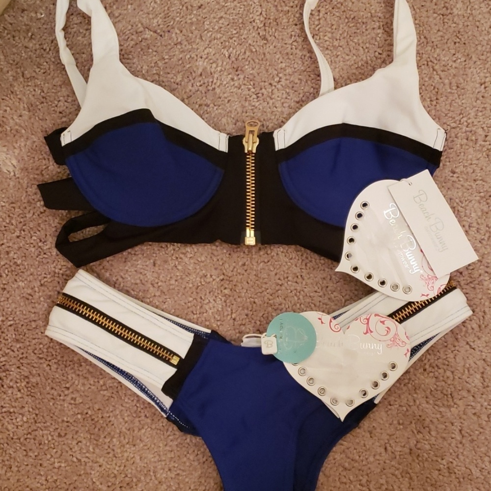 Beach Bunny Endless Summer zipper bikini